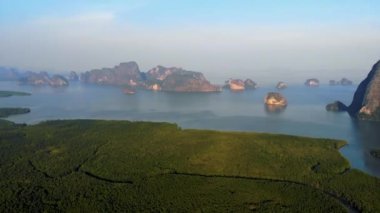Phang Nga Körfezi, Samet Nang She Viewpoint, Tayland 'dan Phang Nga Körfezi Güzel Manzarası. A