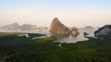 Phang Nga Körfezi, Samet Nang She Viewpoint, Tayland 'dan Phang Nga Körfezi Güzel Manzarası. A