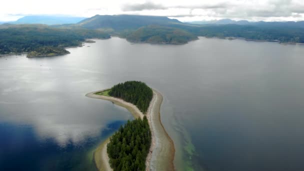 Vancouver Island, Rebecca Spit Marine Provincial Park på Quadra Island vid Vancouver Island Brittiska Colombia Kanada — Stockvideo