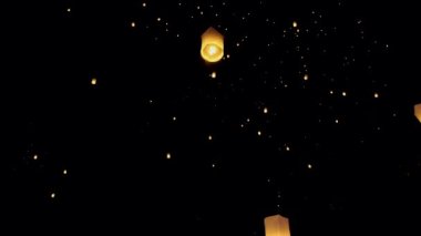 Loi Krathong ya da Yee Peng festivali için gökyüzünde Chiang Mai Tayland beyaz feneri