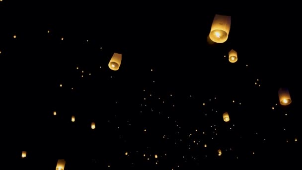 Chiang Mai Thaïlande lanterne blanche dans le ciel pour le festival Loi Krathong ou Yee Peng — Video