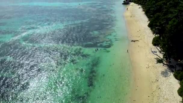 Digue Σεϋχέλλες Τροπική Παραλία Κατά Διάρκεια Πολυτελών Διακοπών Στις Σεϋχέλλες — Αρχείο Βίντεο