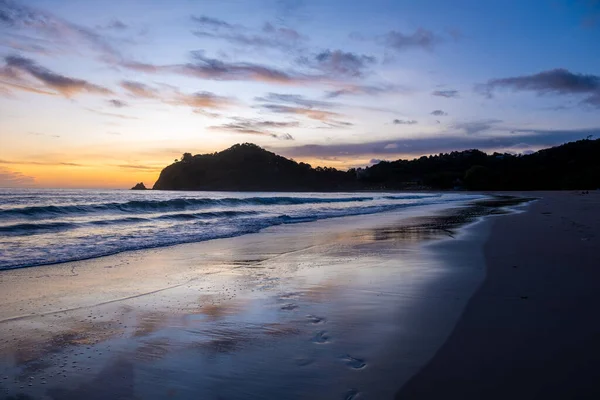 Kantiang Bay Ηλιοβασίλεμα Στο Koh Lanta Krabi Ταϊλάνδη Στην Παραλία — Φωτογραφία Αρχείου