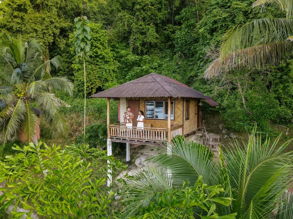 Railay Beach Krabi Tailândia Uma Praia Tropical Com Cabanas Bambu — Fotografia de Stock
