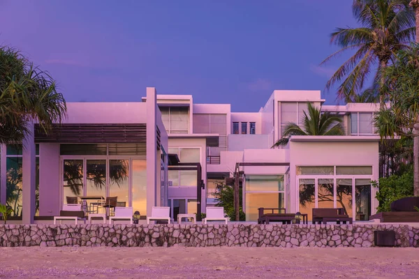 Современный Дом Бассейном Современная Вилла Бассейна Пляже Роскошная Вилла — стоковое фото