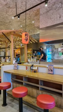 Pattaya Tayland Ozawa Ramen Pattaya Haziran 2022, Japon restoranı sahil yolu.. 