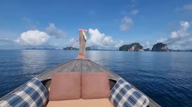 Krabi Tayland 'daki lüks uzun kuyruklu tekne, Koh Hong Adası gezisi Krabi Tayland' daki 4 numaralı tropik ada gezisi. Koh Hong Yengeç.
