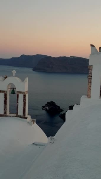 Pôr Sol Oia Santorini Grécia Durante Verão Edifício Caiado Igreja — Vídeo de Stock