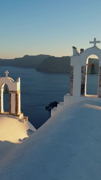 Pôr Sol Oia Santorini Grécia Durante Verão Edifício Caiado Igreja — Vídeo de Stock