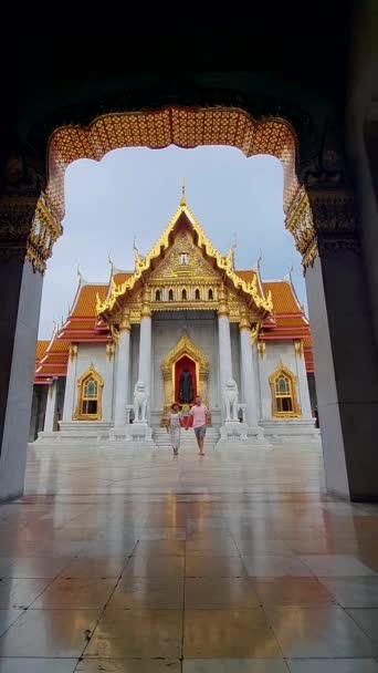 Ват Бенхамабофіт Мармуровий Храм Королівський Храм Столиці Бангкоку Таїланд Пара — стокове відео