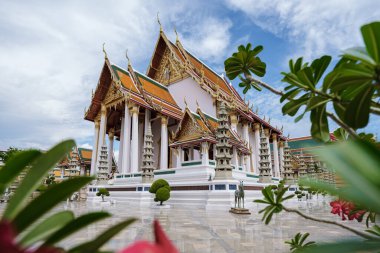 Bangkok Tayland, Wat Suthat Thepwararam Ratchaworahawihan tapınağı eski Bangkok şehrinde. Bangkok 'ta güzel bir tapınak