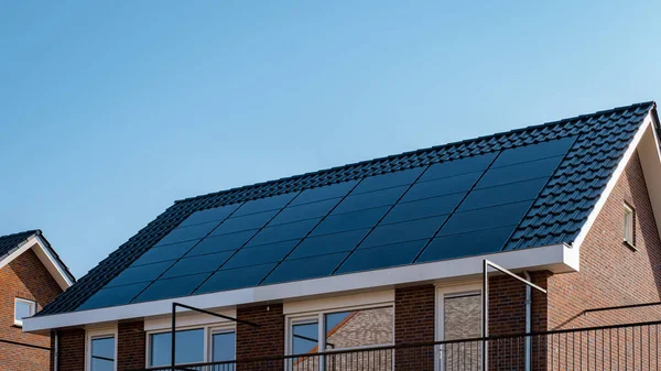 Newly Build Houses Solar Panels Attached Roof Sunny Sky Close — Foto Stock