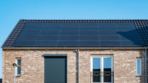 Newly Build Houses Solar Panels Attached Roof Sunny Sky Close — Foto Stock