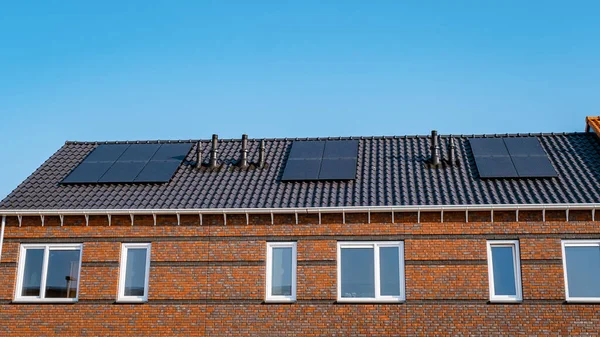 Newly Build Houses Solar Panels Attached Roof Sunny Sky Close — Foto Stock