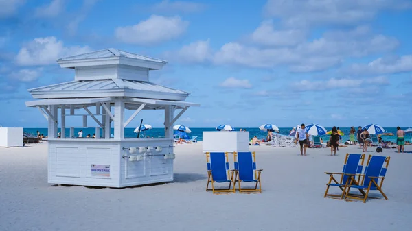 Miami Beach Florida May 2022 Colorful Beach Umbrellas Beach Huts — Stockfoto