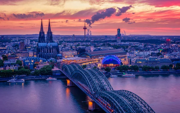 Cologne Koln Germany Sunset Cologne Bridge Cathedral Beautiful Sunset Rhine — стоковое фото