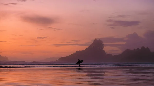 Tofino Vancouver Island Pacific Rim Coast Surfers Surfboard Sunset Beach — Fotografia de Stock