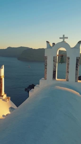 Sunset Oia Santorini Greece Summer Whitewashed Building Church Sunset Greece — Vídeo de Stock
