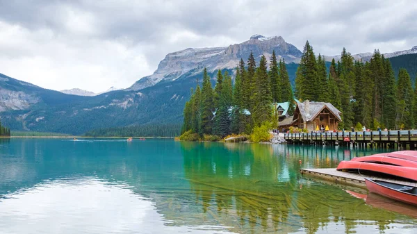 Emerald Lake Yoho National Park Canada British Colombia Beautiful Lake — ストック写真