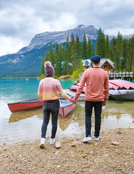 Изумрудное Озеро Йохо Национальный Парк Канада Британская Колумбия Красивое Озеро — стоковое фото