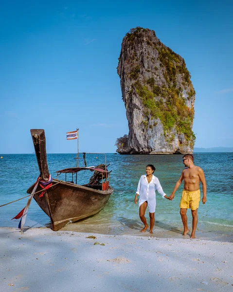 Koh Poda Island Krabi Thailand Paar Mittleren Alters Asiatische Frau — Stockfoto