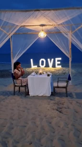 Romantisches Abendessen Strand Von Huahin Thailand Abendessen Bei Kerzenschein Hua — Stockvideo