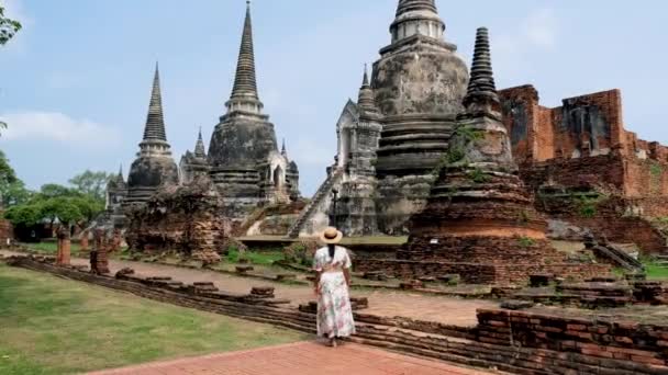 Ayutthaya Thailand Wat Phra Sanphet Couple Men Women Hat Visiting — Video