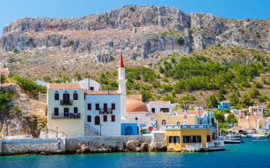 Kastellorizo adası, Megisti limanı Türkiye Kas ile Yunanistan arasındaki Yunan köyü. 
