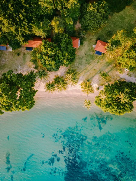 Turkusowy Ocean Palmami Góry Wyspie Koh Mak Tajlandia Trat — Zdjęcie stockowe