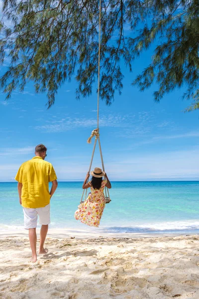 Ilha Tropical Koh Kood Koh Kut Tailândia Casal Homens Mulheres — Fotografia de Stock