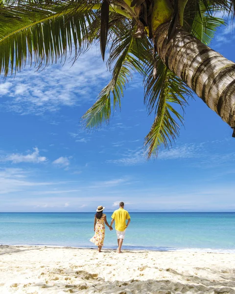 Isola Tropicale Koh Kood Koh Kut Thailandia Uomini Donne Vacanza — Foto Stock