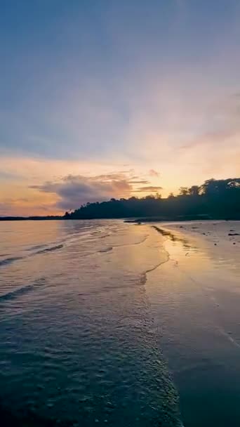 Zachód Słońca Plaży Tropikalnej Wyspie Koh Kood Tajlandia Pomarańczowe Różowe — Wideo stockowe