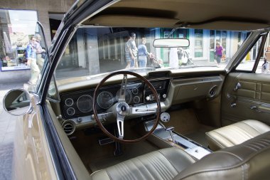 Retro araba görünüm içinden