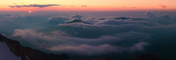 Mountain sunset summer — Stock Photo, Image