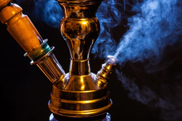 Pipa de agua con humo — Foto de Stock