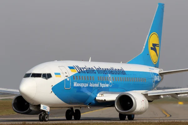 Ukraine International Airlines - UIA — Stock Photo, Image