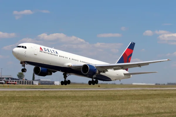 Delta Air Lines — Stock Photo, Image
