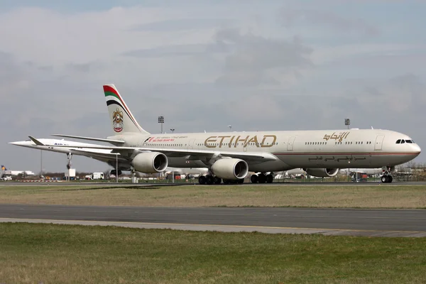 Авіакомпанії Etihad airways — стокове фото