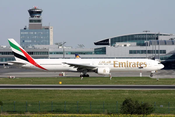 Emirates líneas aéreas —  Fotos de Stock