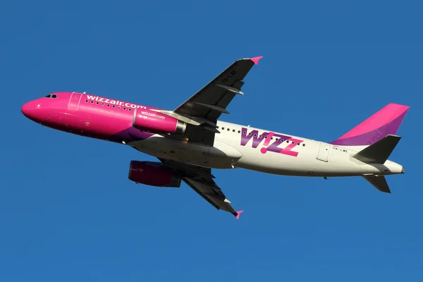 Linie lotnicze Wizz air — Zdjęcie stockowe