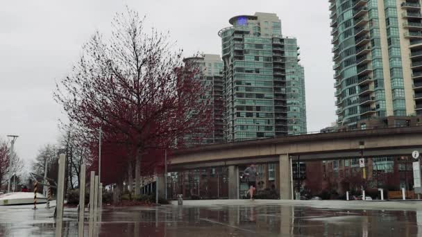 Estádio Vancouver Iluminado Forma Bandeira Ucraniana — Vídeo de Stock