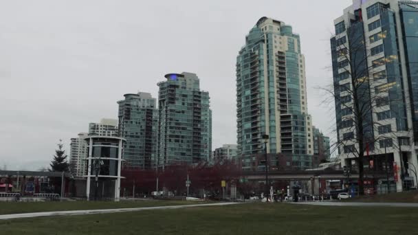 Estádio Vancouver Iluminado Forma Bandeira Ucraniana — Vídeo de Stock