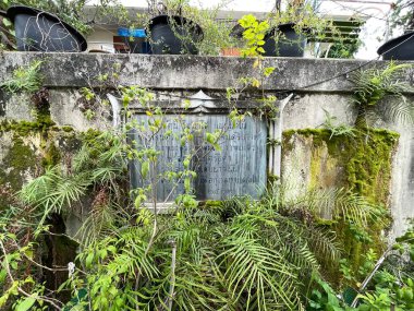 Wat Dan Samrong, Samutprakarn, Tayland 'da Güçlendirilmiş Beton Yağmur Barajı.