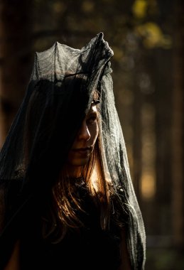 Ormandaki Kara Kraliçe - Cadılar Bayramı kostümü
