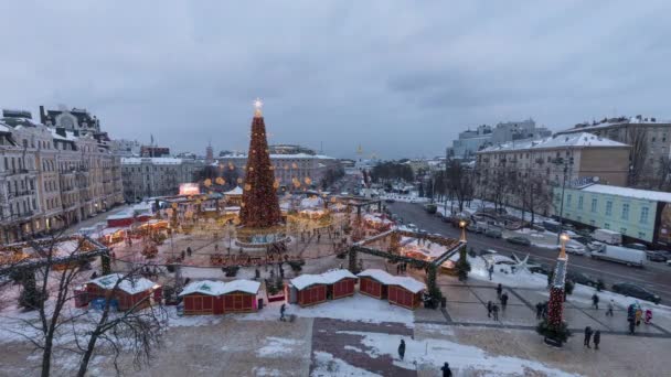 Julgran Och Mässa Sofievskaja Torg Kiev Timelapse Från Dag Till — Stockvideo