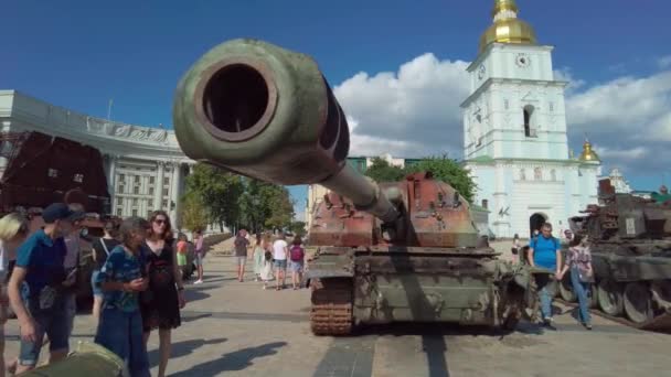 Kyiv Ukraine July 2022 Muzzle Burned Out Russian Tank Display — Stok video