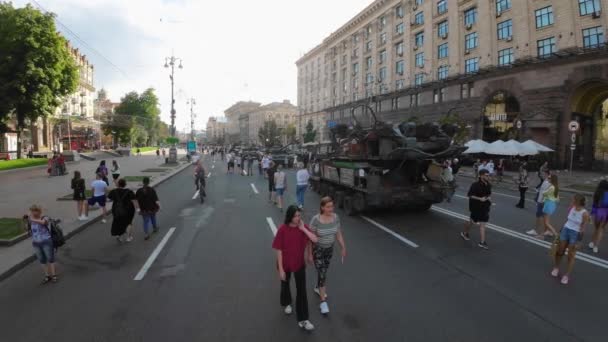 Kyiv Ukraine August 2022 Russian Tanks Russian Military Equipment Displayed — ストック動画
