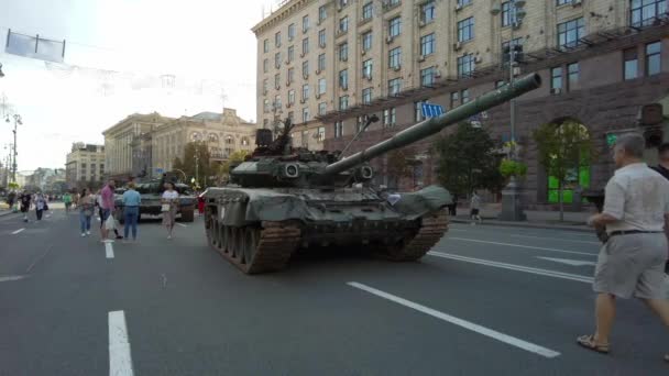 Kyiv Ukraine August 2022 Parade Russian Military Equipment Destroyed Ukraine — Wideo stockowe