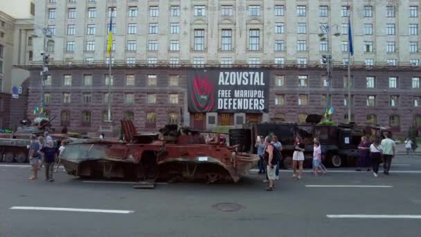 Kyiv Ukraine August 2022 Exhibition Parade Destroyed Russian Military Equipment — Stock video