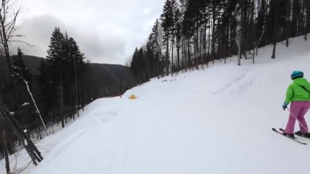 Esqui Rápido Pista Esqui Visão Primeira Pessoa — Vídeo de Stock